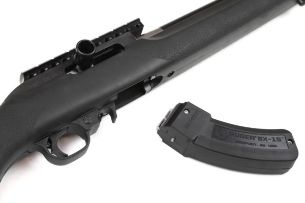 Magnum Research MLR-1722 Magnum Lite Hogue Schaft
