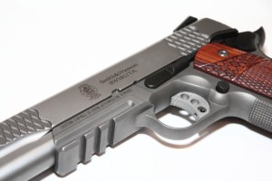 Smith Wesson - SW 1911 TA E-Series Tactical Accessory Rail