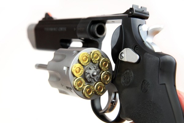 Smith & Wesson - 627 V-Comp