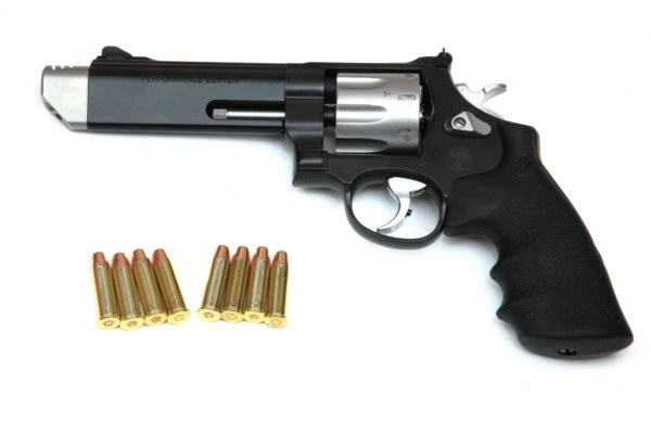 Smith & Wesson - 627 V-Comp