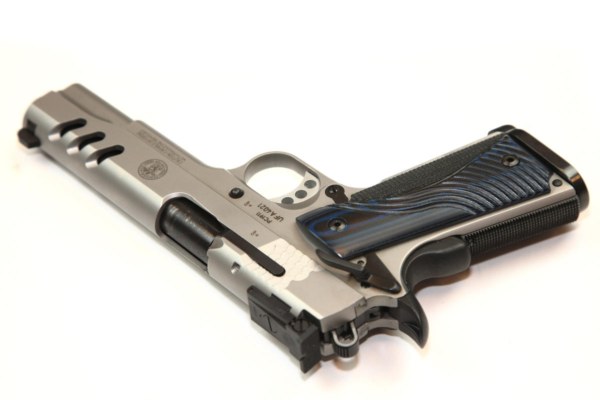 Smith&Wesson PERFORMANCE CENTER SW1911 .45ACP