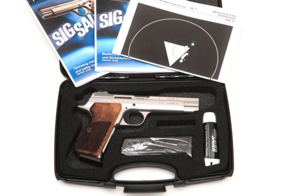 Sig Sauer P210 SILVER LEGEND