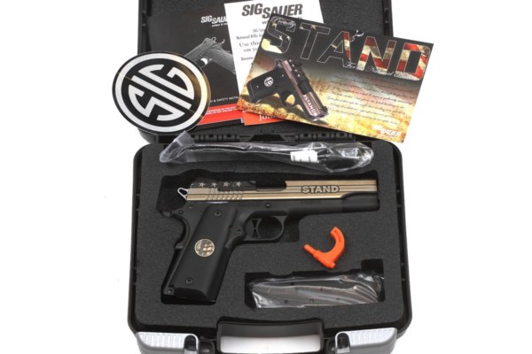 Sig Sauer 1911 Stand 45ACP