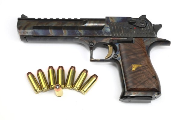 Desert Eagle XIX buntgehärtet Luxus-Holzgriff