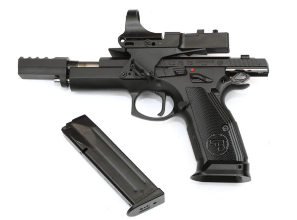CZ 75 Czechmate Open black 01