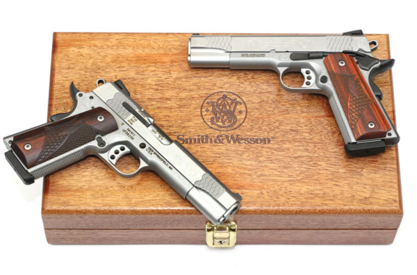 Smith Wesson 1911 Engraved 45ACP