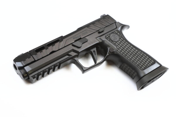 Sig Sauer P320 SPECTRE Comp. Black Edition