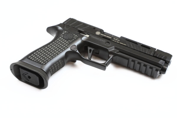 Sig Sauer P320 SPECTRE Comp. Black Edition – Bild 4