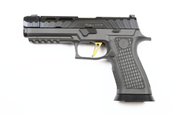 Sig Sauer P320 SPECTRE Comp. Schwarz/Gold – Bild 2