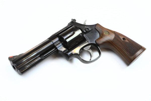 Smith & Wesson 586 4" .357 Magnum