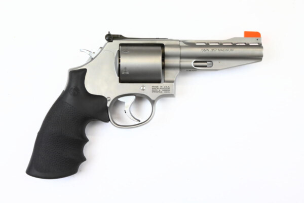 Smith & Wesson 686 Plus Performance Center 4" – Bild 2